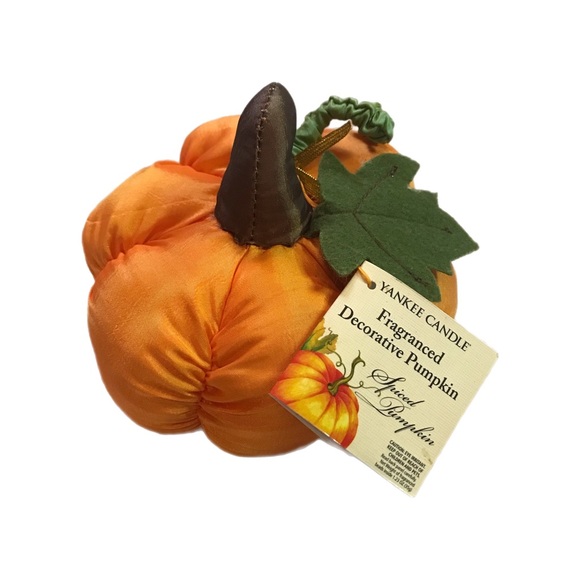 2012 Yankee Candle Fragranced Decorative Pumpkin Spiced - Picture 1 of 9